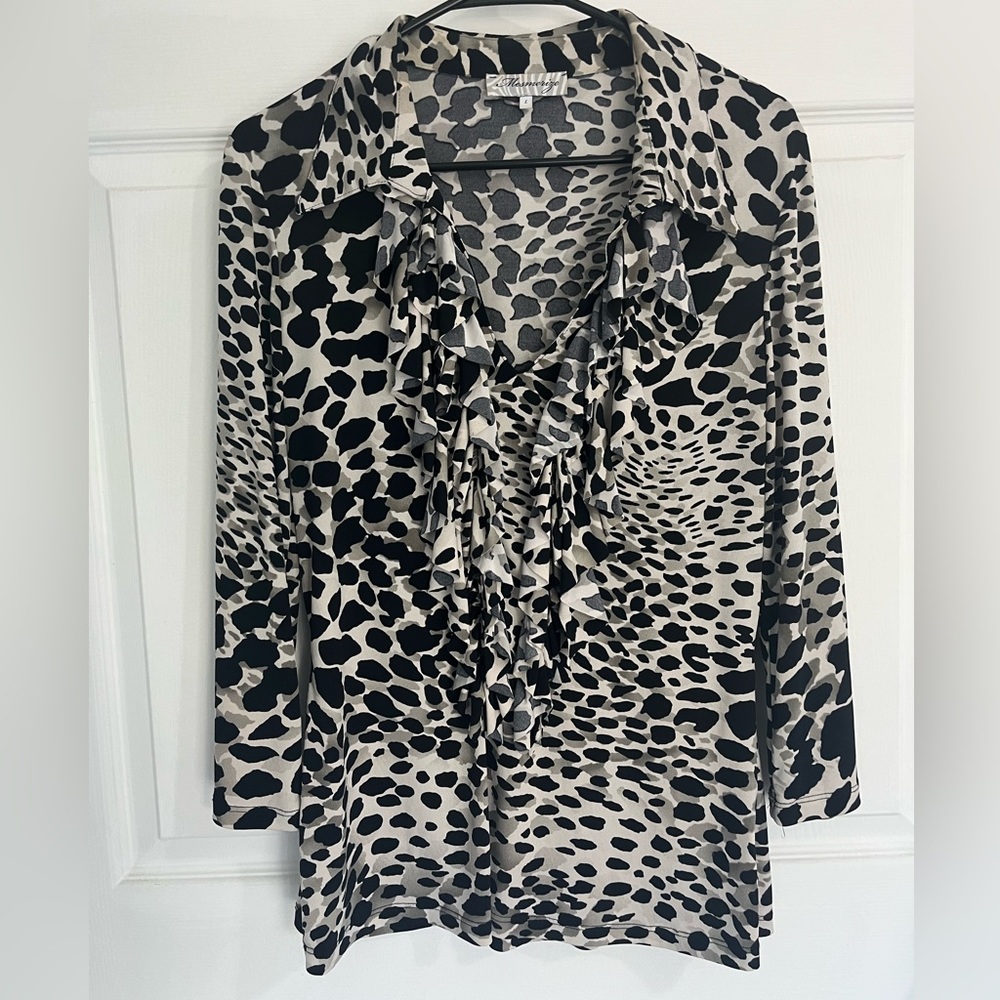 NWOT Leopard print blouse